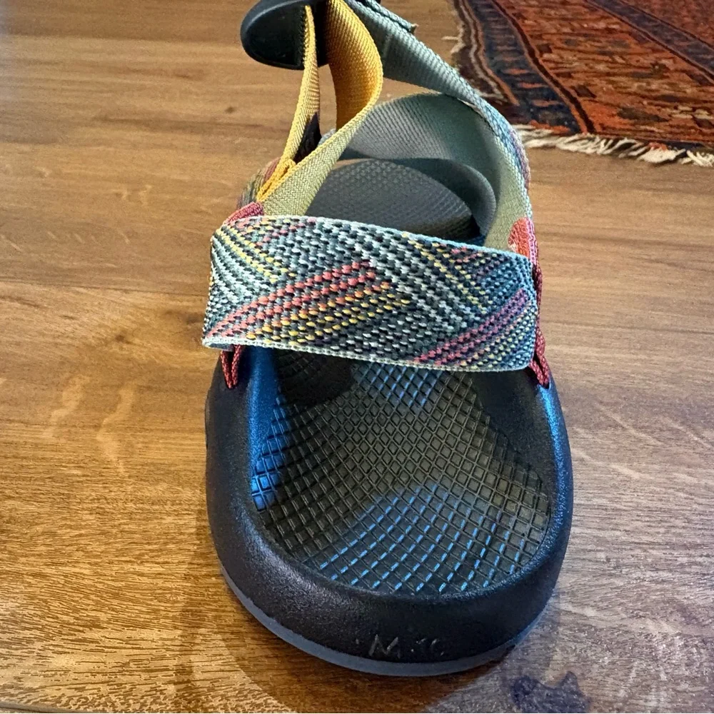 Brand new Chaco Men's Mega Z/1 Wide-Strap Classic Sandal, size 10